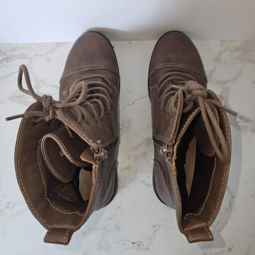 Women’s Brown Lace Up Combat Boots Sz 9.5 Side Zip Ankle, New